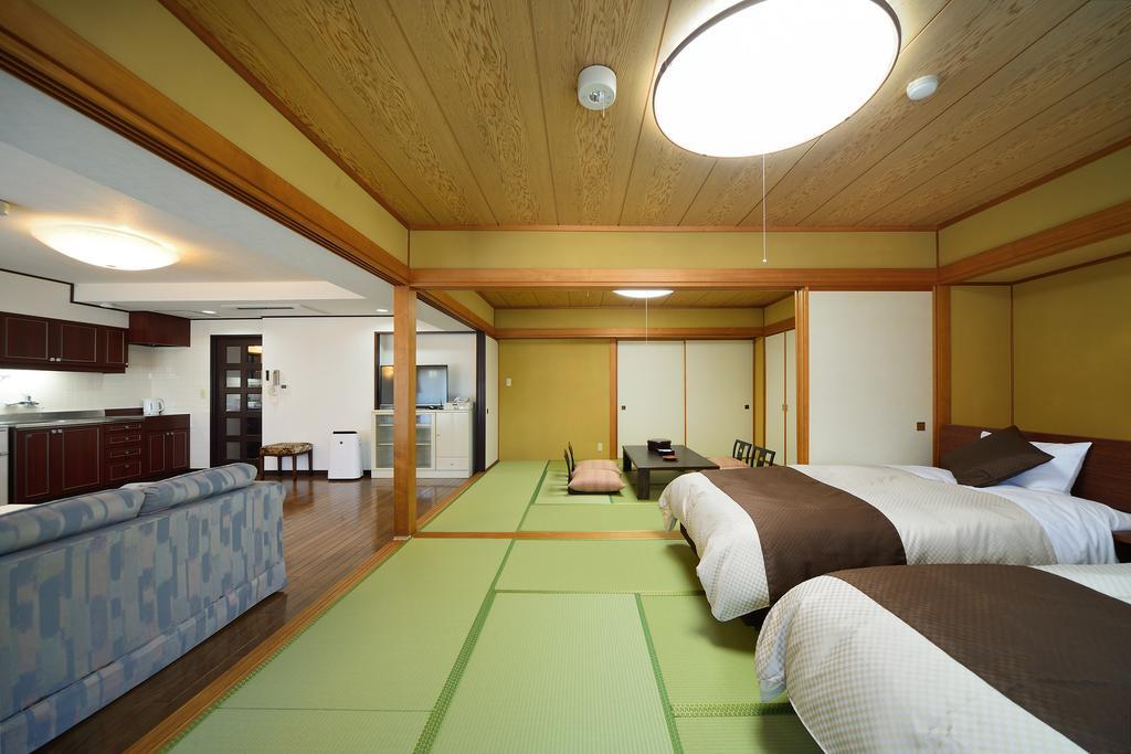 אטאמי Hotel Showa Club מראה חיצוני תמונה